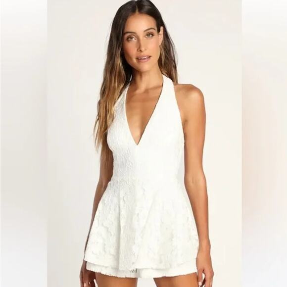 Lulus Women's Sweet Keep Lace Halter Skort Romper Floral V-Neck White Size Small - Picture 1 of 6